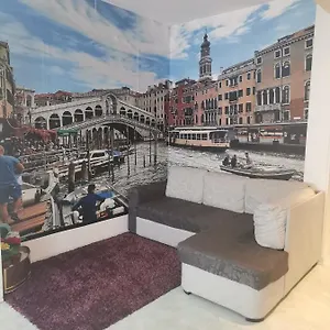 Zsuzsa Lak Appartamento